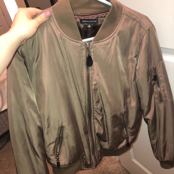 Kendall+Kylie bomber - Picture 2 of 2
